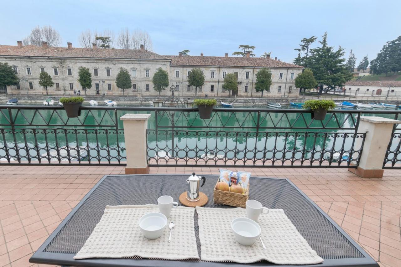 Fiori Sull'Acqua Apartments 佩斯基耶拉德加达 外观 照片