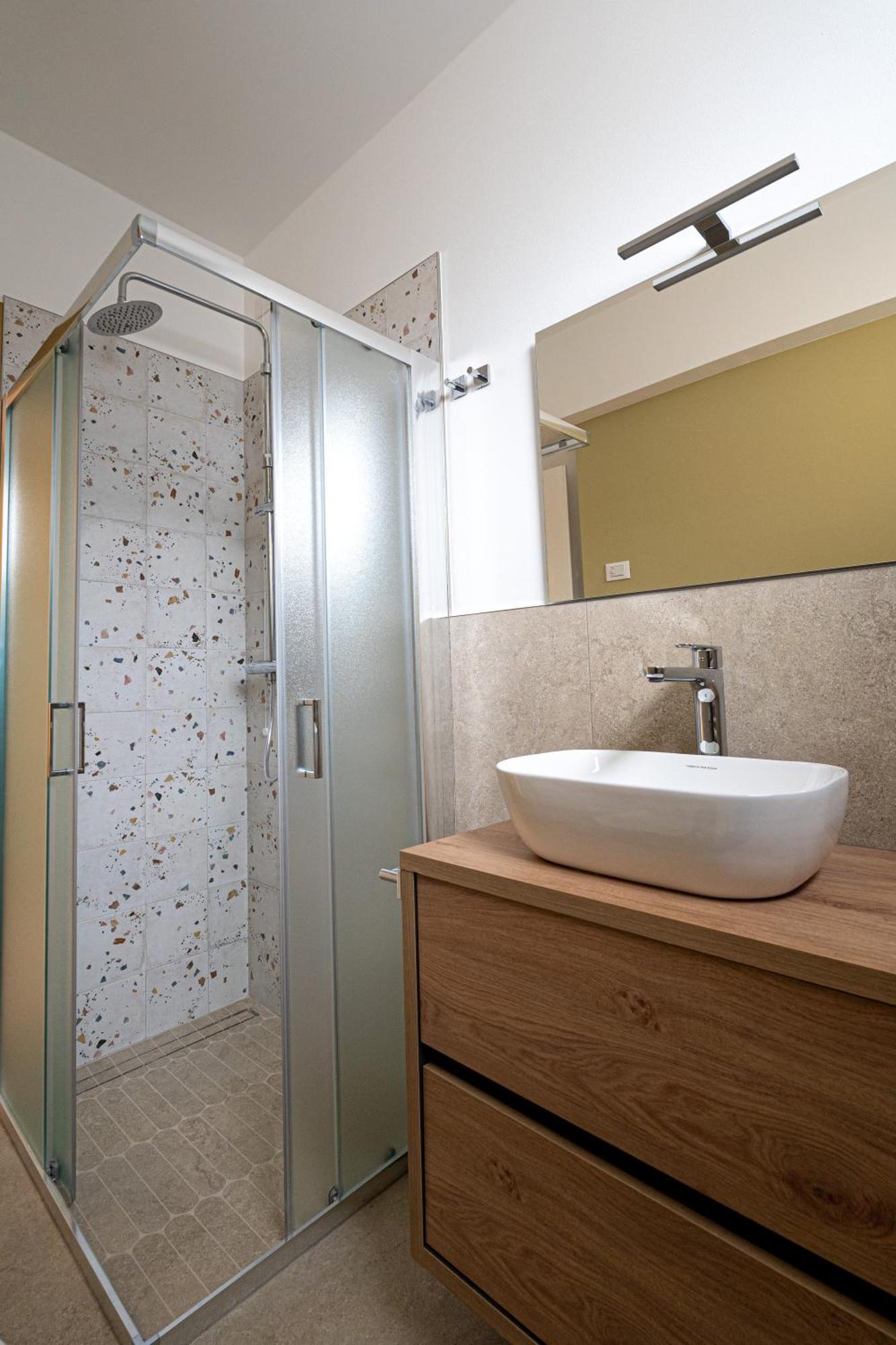 Fiori Sull'Acqua Apartments 佩斯基耶拉德加达 外观 照片